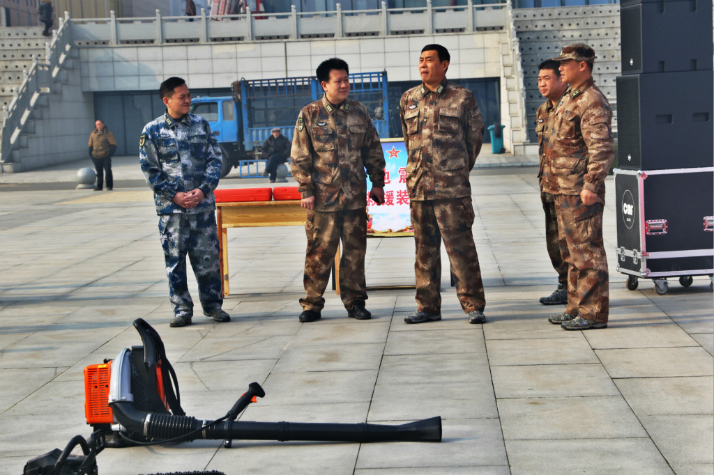 河南省南阳军分区司令员季陵来方城检查指导武装工作